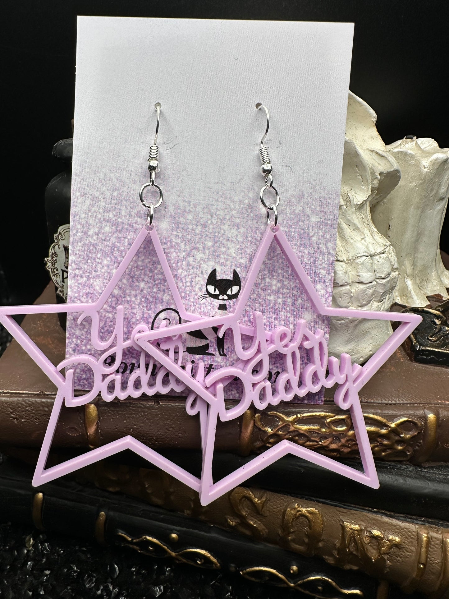 Boucles d'oreilles BDSM Yes Daddy, acrylique violet